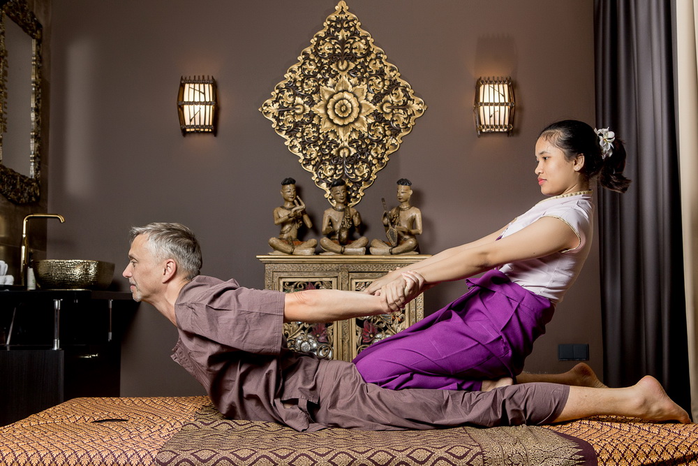 Тайский массаж – больно ли? Развенчиваем мифы вместе с Кинари